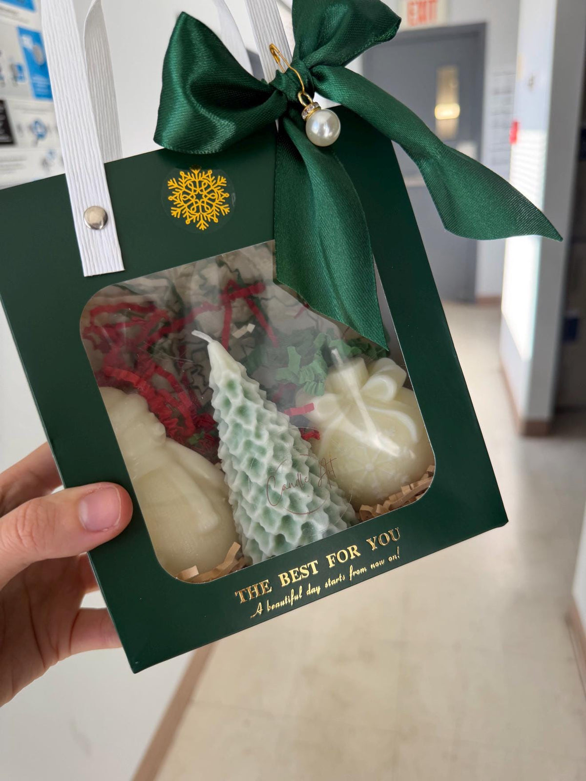 Coffret cadeau Noël en cire | Christmas Gift Set 3 bougies artisanales | Bonhomme de neige, sapin, boule | Cire de soja